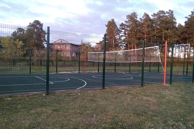 Обустройство спортивной площадки в с. Верх-Кучук.